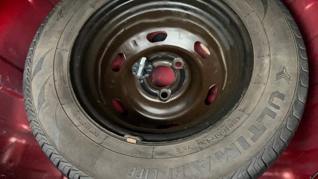 Second-hand 2017 Renault KWID 1.0 RXT Opt for sale in Ahmedabad-21