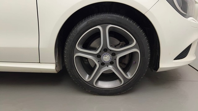 Second-hand 2015 Mercedes-Benz CLA 200 Sport Edition for sale in Bangalore-17