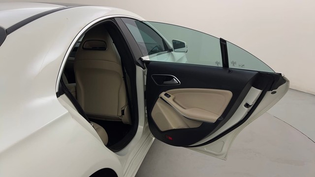 Second-hand 2015 Mercedes-Benz CLA 200 Sport Edition for sale in Bangalore-28