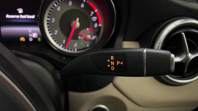 Second-hand 2015 Mercedes-Benz CLA 200 Sport Edition for sale in Bangalore-12