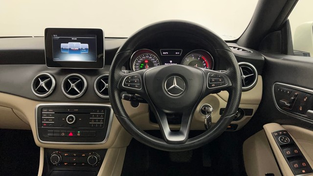 Second-hand 2015 Mercedes-Benz CLA 200 Sport Edition for sale in Bangalore-27