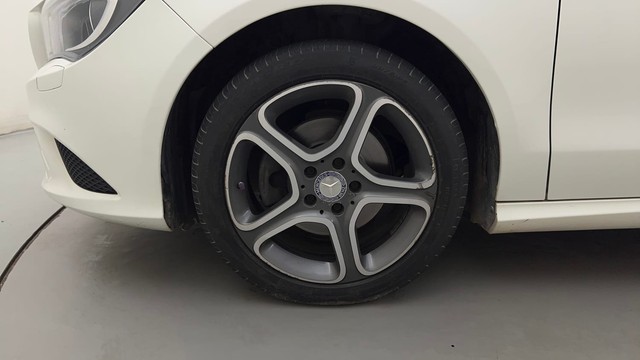 Second-hand 2015 Mercedes-Benz CLA 200 Sport Edition for sale in Bangalore-20