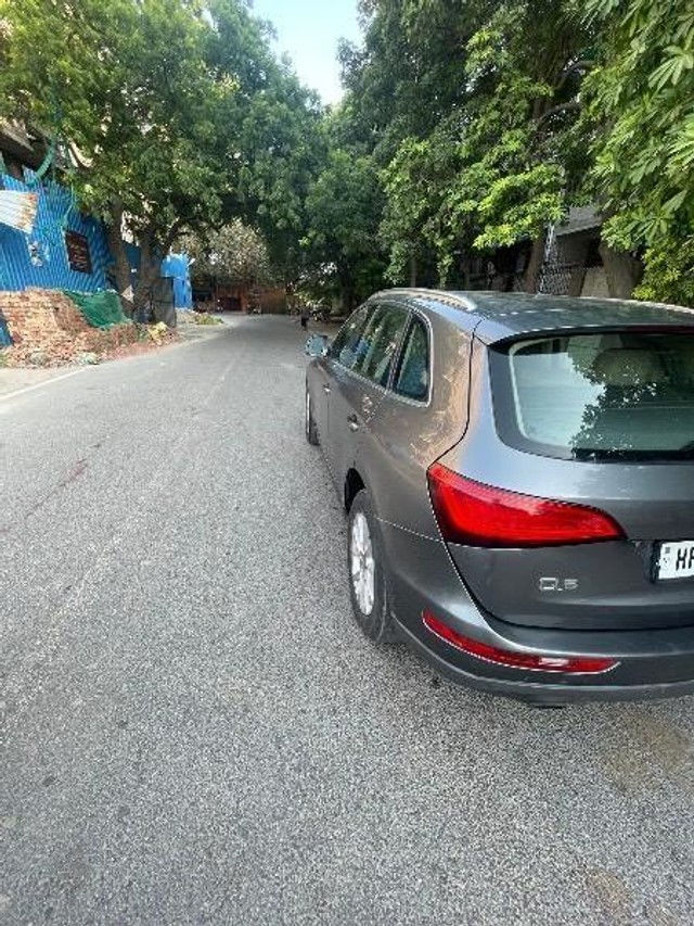 Second-hand 2015 Audi Q5 3.0 TDI Quattro Technology for sale in New Delhi-6