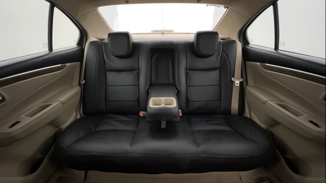 Second-hand 2022 Maruti Ciaz 1.4 Alpha for sale in Kanpur-27