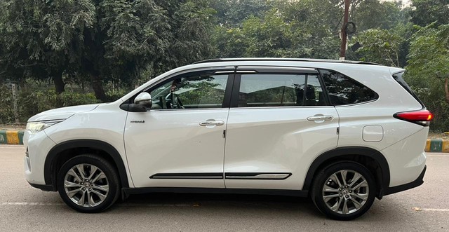 Second-hand 2024 Toyota Innova Hycross ZX Hybrid for sale in Agra-4