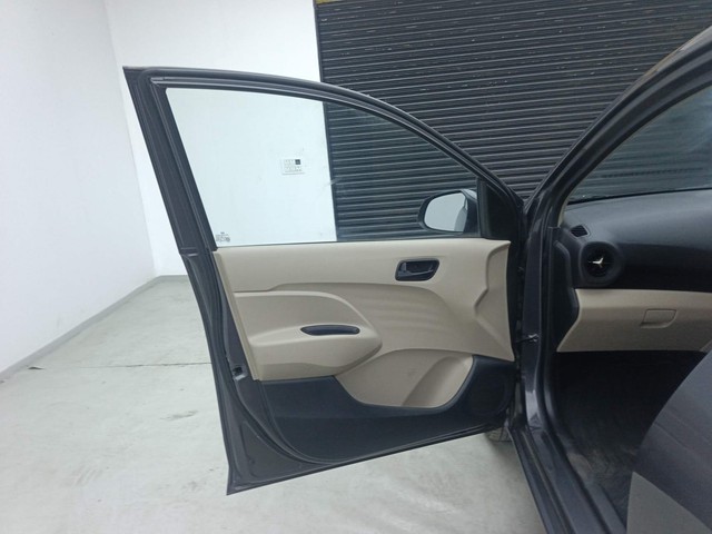 Second-hand 2022 Hyundai Santro Sportz Executive CNG for sale in Visakhapatnam-38