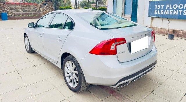 Second-hand 2017 Volvo S60 D4 KINETIC for sale in Bangalore-5