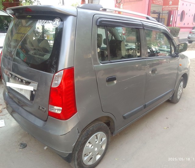 Second-hand 2017 Maruti Wagon R CNG LXI BSIV for sale in Kanpur-2