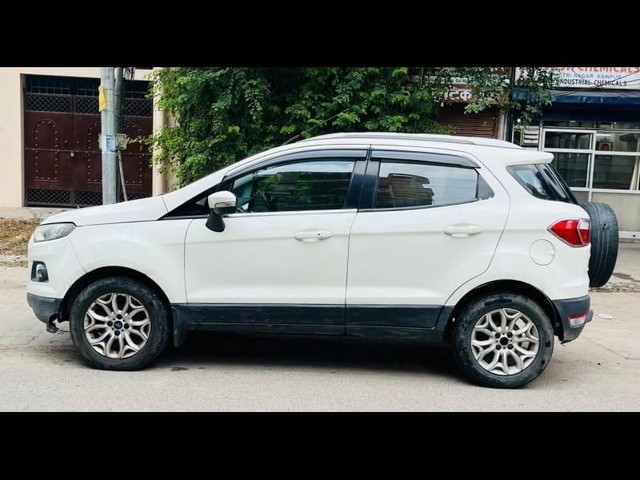 Second-hand 2015 Ford Ecosport 1.5 DV5 MT Ambiente for sale in Kanpur-3