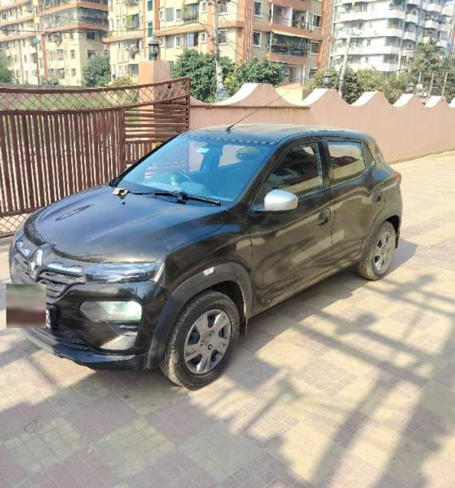Second-hand 2020 Renault KWID 1.0 RXT Opt for sale in Patna-5