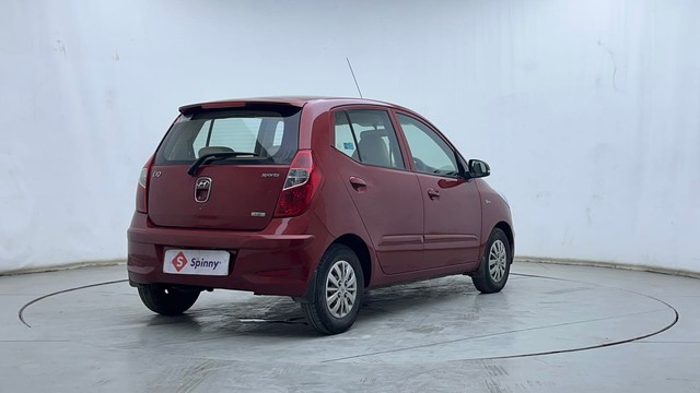 Second-hand 2013 Hyundai i20 Sportz Petrol for sale in Visakhapatnam-3