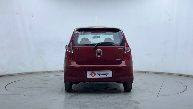 Second-hand 2013 Hyundai i20 Sportz Petrol for sale in Visakhapatnam-4