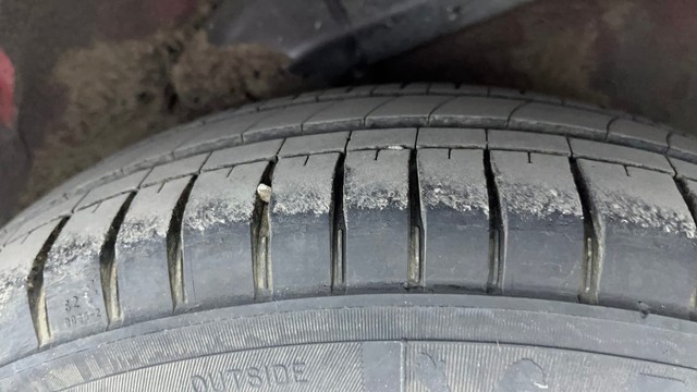 Second-hand 2013 Hyundai i20 Sportz Petrol for sale in Visakhapatnam-39