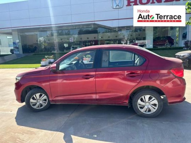 Second-hand 2018 Honda Amaze S Petrol for sale in Vadodara-1