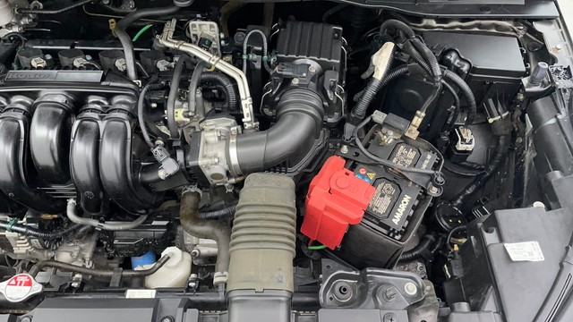 Second-hand 2023 Honda City V for sale in Chennai-28