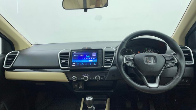 Second-hand 2023 Honda City V for sale in Chennai-11