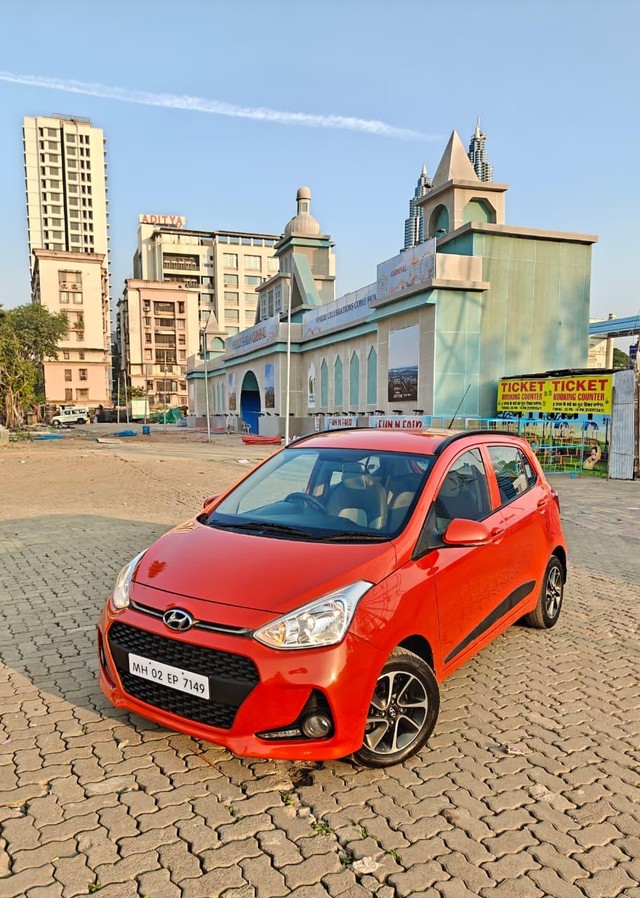 Second-hand 2017 Hyundai i10 Sportz 1.1L for sale in Mumbai-3