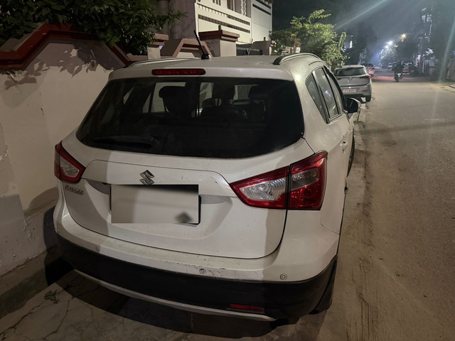 Maruti S Cross DDiS 200 Zeta Second-hand 2016 Maruti S Cross DDiS 200 Zeta for sale in Lucknow-6
