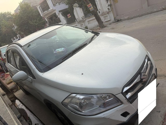 Maruti S Cross DDiS 200 Zeta Second-hand 2016 Maruti S Cross DDiS 200 Zeta for sale in Lucknow-7