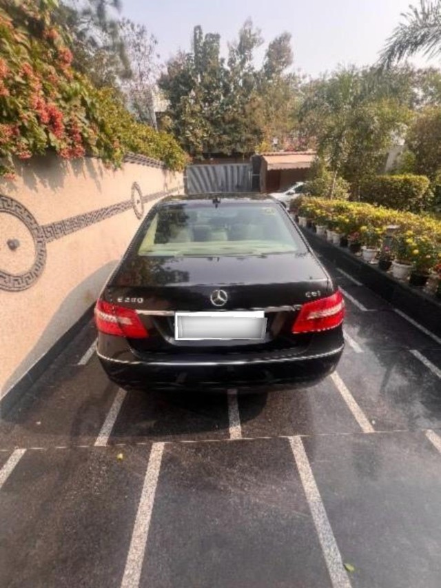 Second-hand 2011 Mercedes-Benz E-Class E 200 CGI Elegance for sale in New Delhi-6