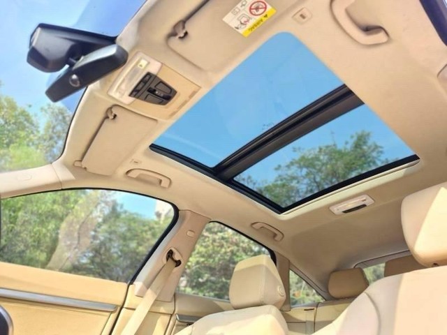 BMW 3 Series GT Luxury Line Second-hand 2017 BMW 3 Series GT Luxury Line for sale in Mumbai-3