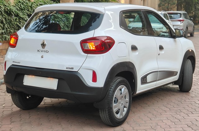 Second-hand 2019 Renault KWID 1.0 RXT Optional for sale in Thane-11