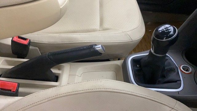 Second-hand 2012 Volkswagen Vento Petrol Highline for sale in Pune-22