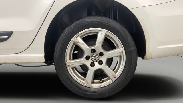 Second-hand 2012 Volkswagen Vento Petrol Highline for sale in Pune-28