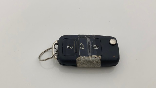 Second-hand 2012 Volkswagen Vento Petrol Highline for sale in Pune-7