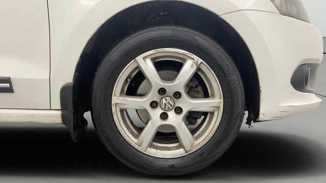 Second-hand 2012 Volkswagen Vento Petrol Highline for sale in Pune-26