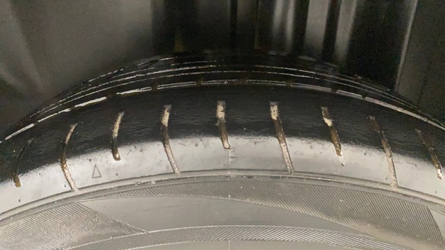 Second-hand 2012 Volkswagen Vento Petrol Highline for sale in Pune-9