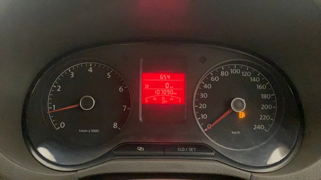 Second-hand 2012 Volkswagen Vento Petrol Highline for sale in Pune-23