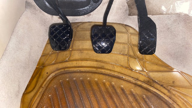 Second-hand 2012 Volkswagen Vento Petrol Highline for sale in Pune-24