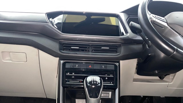 Second-hand 2021 Volkswagen Taigun 1.0 TSI Topline BSVI for sale in Kochi-22