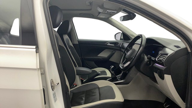 Second-hand 2021 Volkswagen Taigun 1.0 TSI Topline BSVI for sale in Kochi-15