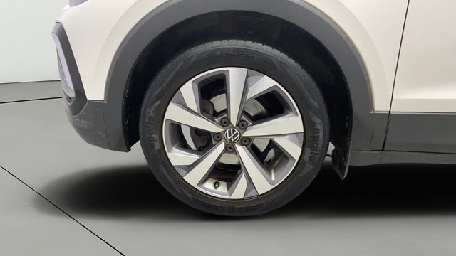 Second-hand 2021 Volkswagen Taigun 1.0 TSI Topline BSVI for sale in Kochi-26