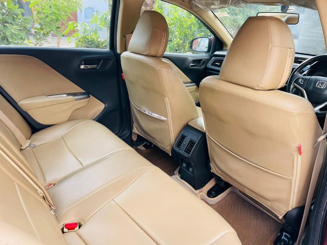 Second-hand 2017 Honda City i VTEC V for sale in Meerut-7