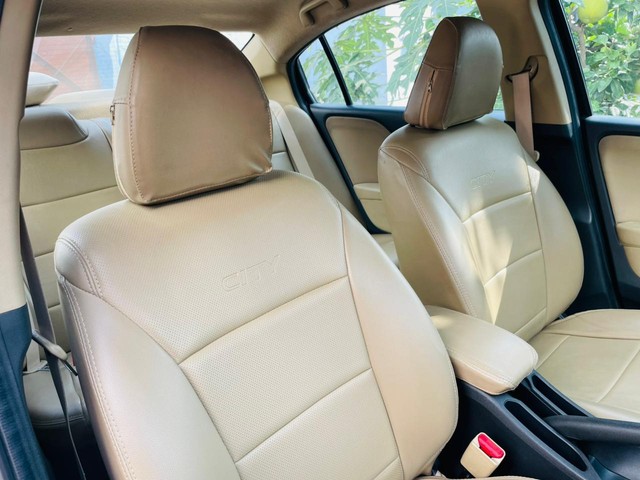 Second-hand 2017 Honda City i VTEC V for sale in Meerut-4