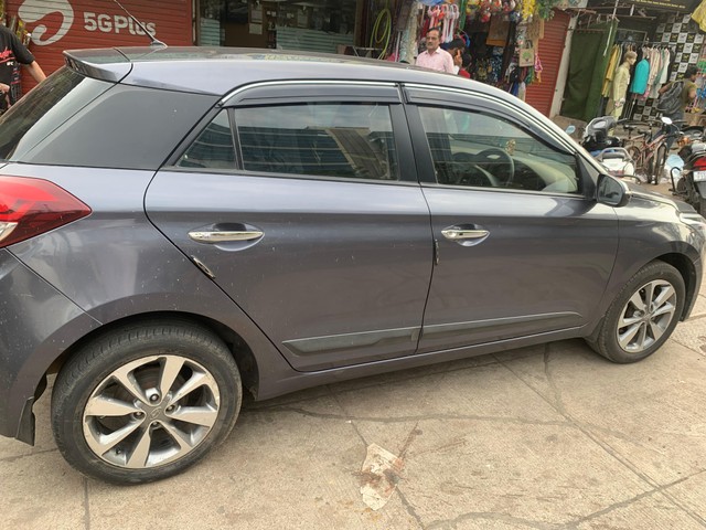 Second-hand 2014 Hyundai i20 Asta 1.2 for sale in Mumbai-4