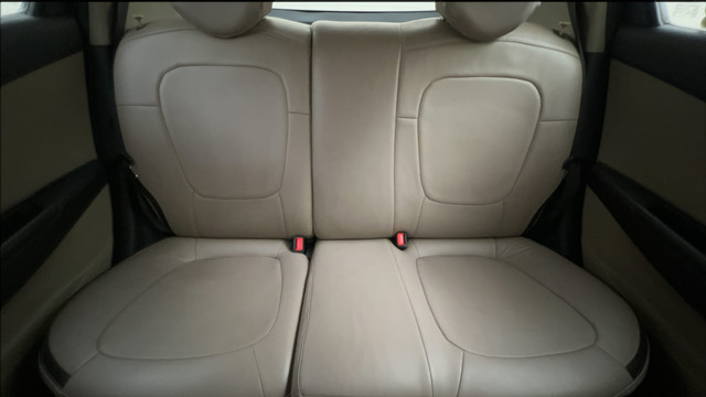 Second-hand 2013 Hyundai i20 Sportz 1.4 CRDi for sale in Mysore-30