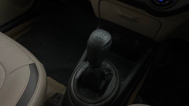 Second-hand 2013 Hyundai i20 Sportz 1.4 CRDi for sale in Mysore-12