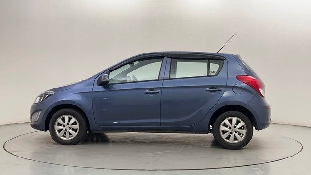 Second-hand 2013 Hyundai i20 Sportz 1.4 CRDi for sale in Mysore-6