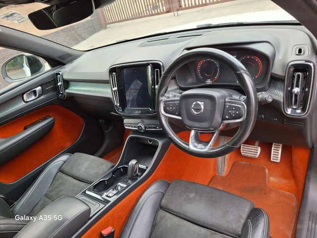 Second-hand 2018 Volvo XC40 D4 R-Design for sale in New Delhi-7