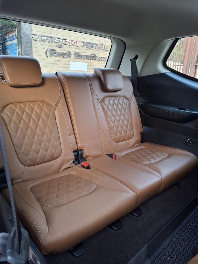 Second-hand 2021 MG Gloster Sharp 6-Str for sale in New Delhi-10