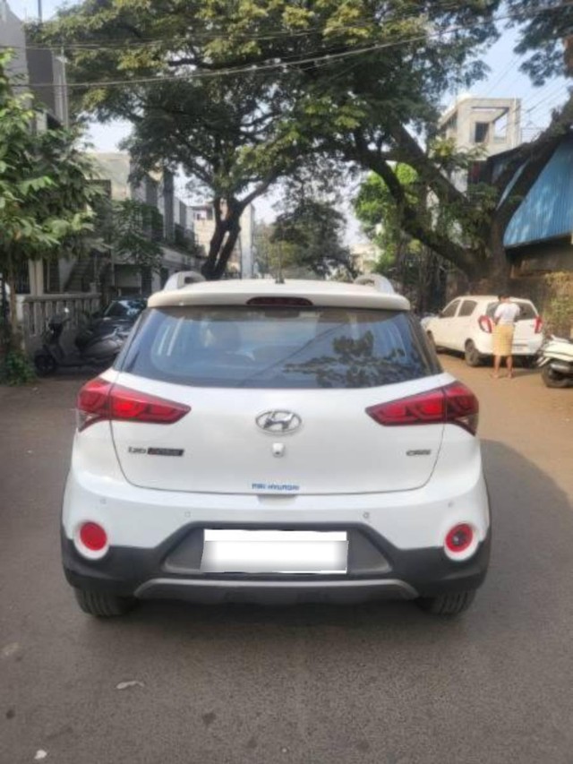Second-hand 2016 Hyundai i20 Active 1.4 S for sale in Ichalkaranji-2