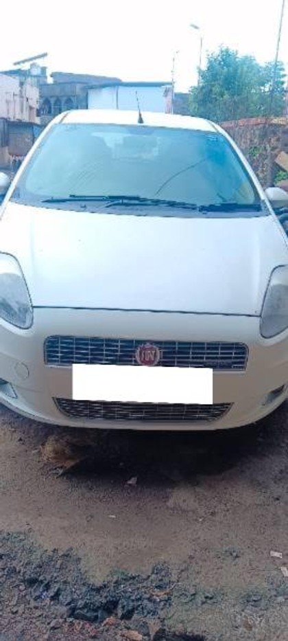Second-hand 2014 Fiat Grande Punto 1.2 Emotion for sale in Kolhapur