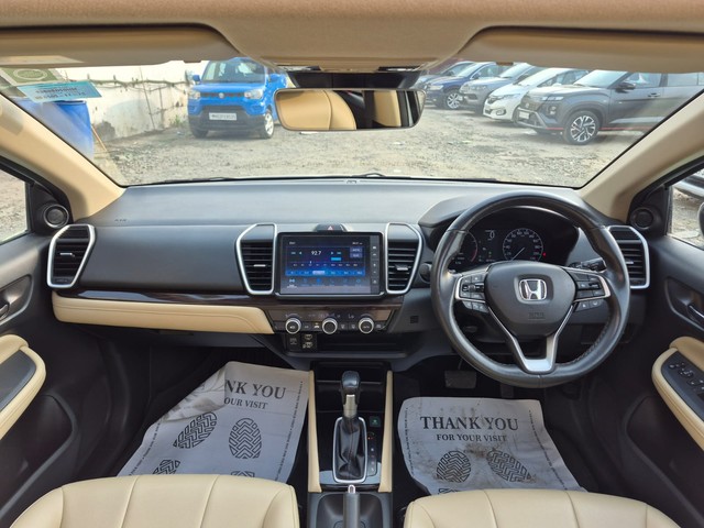 Second-hand 2023 Honda City ZX CVT for sale in Mumbai-16