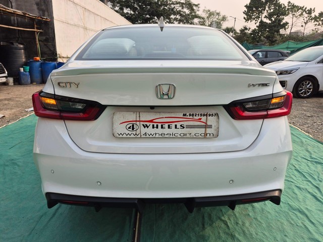 Second-hand 2023 Honda City ZX CVT for sale in Mumbai-2