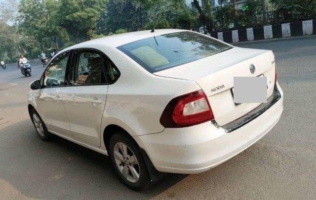 Second-hand 2016 Skoda Rapid 1.5 TDI Ambition for sale in Surat-7