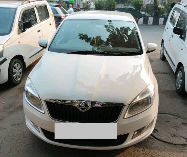 Second-hand 2016 Skoda Rapid 1.5 TDI Ambition for sale in Surat-4